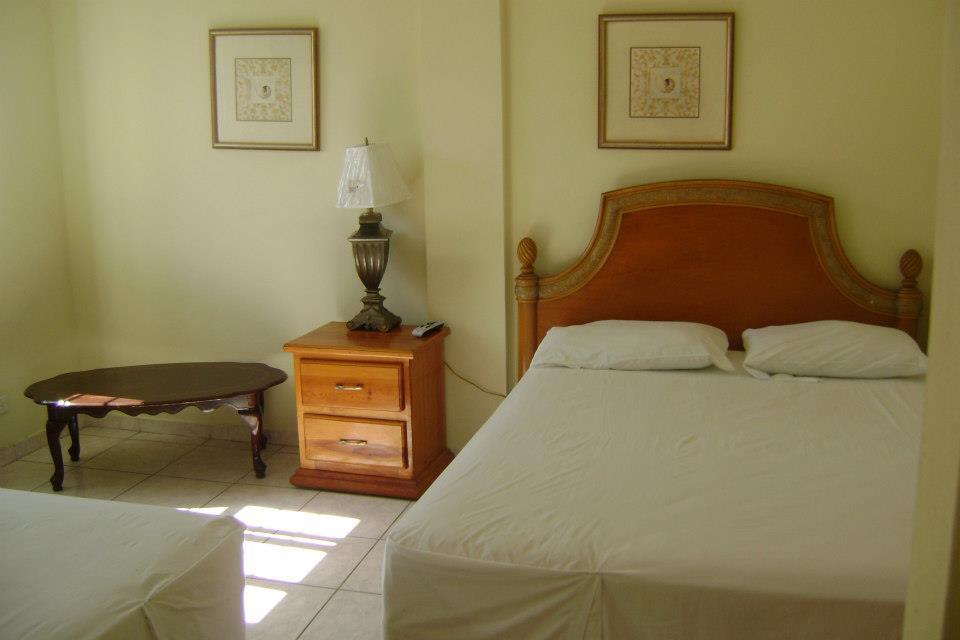 Caribbean Hotel Cayes Les Cayes Zewnętrze zdjęcie